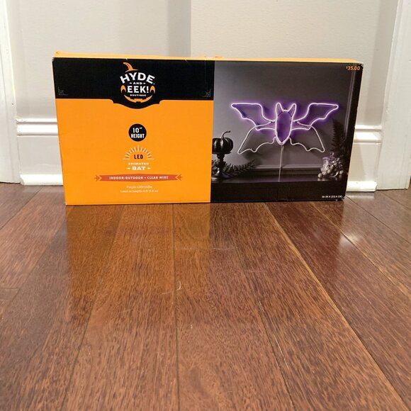 Hyde & Eek! Animated BAT Faux Neon LED Halloween Motion Light Sign NEW 2022 - Picture 6 of 6